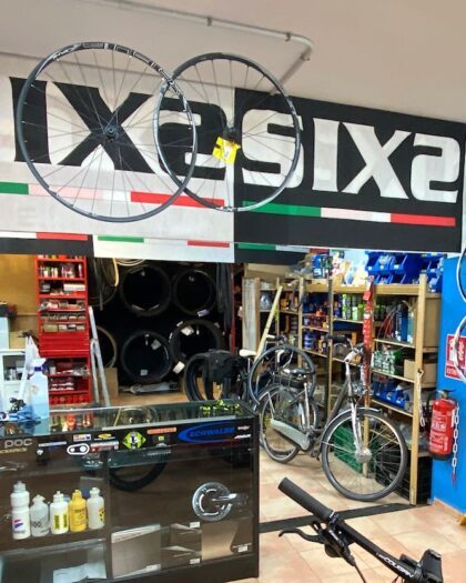 elite bikes workshop